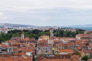 zadar in kroatien aus der perspektive von sv. stosije kathedrale foto