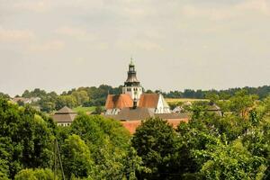 szenisch Landschaft und die Architektur von das Stadt foto