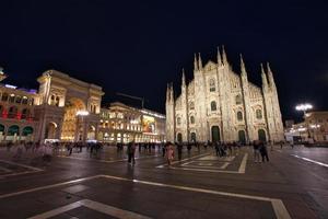 Nachtansicht der Kathedrale von Mailand foto