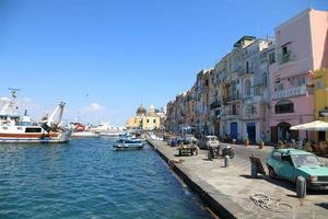 blick auf die insel procida italien foto