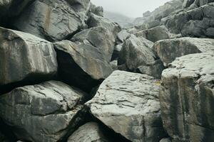 grau Felsen Stand stoisch im ihr natürlich draussen Umfeld ai generiert foto