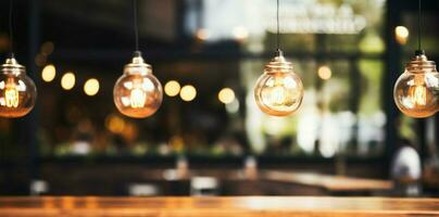 Cafés einladend Ambiente und verschwommen Hintergrund mit hängend Licht Glühbirnen ai generiert foto