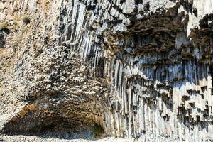 Basalt Formationen im garni Schlucht im Armenien foto