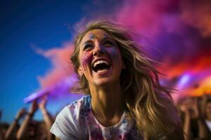 global Reaktionen beim Feste im elektrisch violett Scheinwerfer Weiß Beifall rot und Gold foto