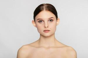 Schönheit Haut Frau natürlich bilden Gesicht kosmetisch Konzept foto