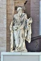 ein Statue beim das Vatikan foto