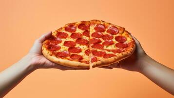 Peperoni Pizza im weiblich Hände isoliert auf Orange Hintergrund. schließen hoch. generativ ai foto