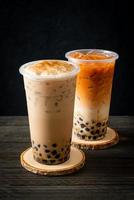 taiwanischer Milchtee und thailändischer Milchtee mit Boba foto