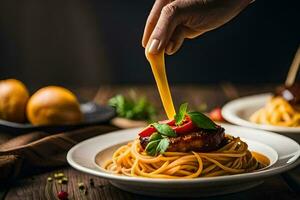 ein Person ist halten Spaghetti mit Soße auf oben. KI-generiert foto