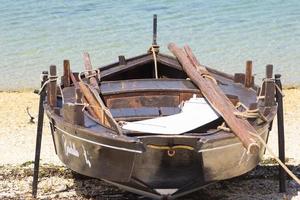 rustikale Fischerboote aus Holz foto