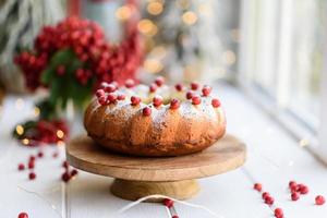 traditioneller Weihnachts-Cranberry-Kuchen foto