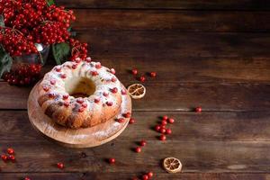 traditioneller Weihnachts-Cranberry-Kuchen foto
