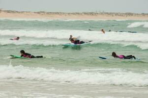 Surfen Schulen im baleal Insel, Portugal foto