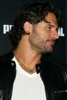 los Engel, Okt. 13 - - Joe Manganiello kommt an beim das Puma Sozial Verein la starten Veranstaltung beim Puma Sozial Verein la starten Veranstaltung auf Oktober 13, 2010 im w. los Engel, ca. foto