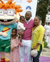 omar eps und Familie Nickelodeon die Geschenke Fairypalooza Premiere von Rugrats Erzählungen von das Krippe Schnee Weiß Nickelodeon Animation Studios Burbank ca. September 24 2005 foto