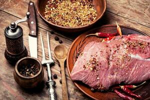 rohes Rindfleisch foto