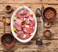 Rindfleisch Fleisch im Zitrusfrüchte Marinade foto