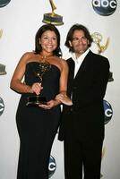 Rachael Strahl ihr Mann John m Kusimano im das Drücken Sie Zimmer nach ihr sich unterhalten Show gewonnen ein emmy beim die Tageszeit Emmys 2008 beim das Kodak Theater im Hollywood ca. im Juni 20 2008 foto