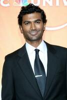 los Engel jul 30 sendhil ramamurthy kommt an beim das 2010 nbc Sommer- Drücken Sie Tour Party beim Beverly Hilton Hotel auf Juli 30 2010 im Beverly Hügel ca. foto