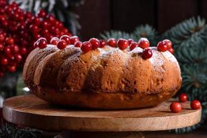 traditioneller Weihnachts-Cranberry-Kuchen foto