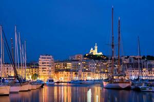 marseille alt Hafen im das Nacht. Marseille, Frankreich foto