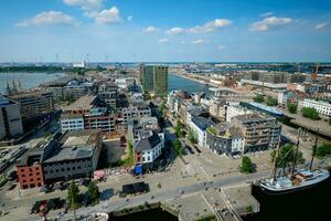 Antenne Aussicht von Antwerpen Stadt mit Hafen Kran im Ladung Terminal. Antwerpen, Belgien foto