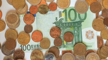 Euro Hinweis und Münzen Hintergrund foto