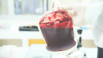 Blut Tasche Spende Center, Transfusion Konzept, lebensrettend Krankenhaus Verfahren, medizinisch liefern im Notfall Situation foto
