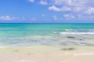 tropischer mexikanischer strand 88 punta esmeralda playa del carmen mexiko. foto
