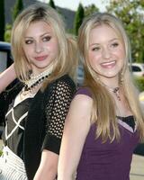 Alison und Amanda Michalka aly und aj Schönheit grau Boutique Öffnung Kalabasas ca. Juni 30 2005 foto