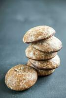 Lebkuchen Kuchen auf das hölzern Hintergrund foto