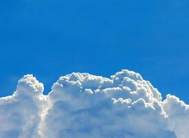 Wolkenlandschaft Hintergrund von Kumulus Wolken. foto