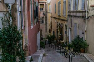 Straße von das alt Stadt von Marseille, foto