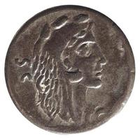 antike römische Münze isoliert über weiß