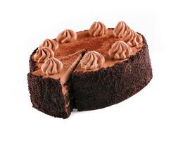 Schokolade Kuchen mit Schokolade Fudge nieselt Glasur und Schokolade Locken isoliert foto