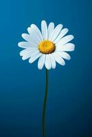 ein schließen oben von ein Blume auf ein Blau Hintergrund, generativ ai foto