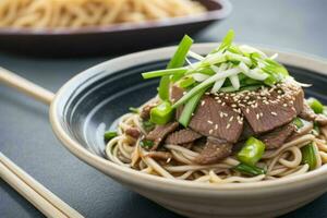 ai generiert Soba Nudeln mit Rindfleisch, Sesam und Grün Zwiebel. Profi Foto