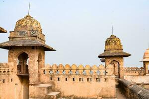 schön Aussicht von orchha Palast Fort, Raja Mahal und chaturbhuj Tempel von jahangir Mahal, orchha, madhya Pradesch, jahangir Mahal orchha Fort im orchha, madhya Pradesch, indisch archäologisch Websites foto