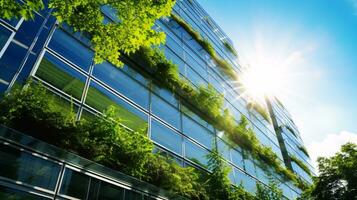 umweltfreundlich Gebäude im das modern Stadt. nachhaltig Glas Büro Gebäude mit Baum zum reduzieren Kohlenstoff Dioxid. Büro Gebäude mit Grün Umfeld. korporativ Gebäude reduzieren co2. generativ ai foto