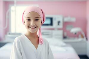 glücklich Krebs geduldig. lächelnd Mädchen nach Chemotherapie Behandlung beim Krankenhaus Onkologie Abteilung. Leukämie Krebs Erholung. Krebs Überlebende. lächelnd kahl süß Mädchen mit ein Rosa Kopftuch. generativ ai. foto