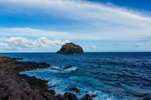 Antenne Aussicht von Garachico Dorf auf das Küste von atlantisch Ozean im Tenerife Insel von Spanien foto