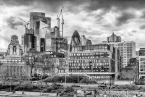 szenisch Horizont von das Stadt finanziell Bezirk, London, England, Vereinigtes Königreich foto