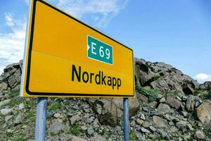 das Straße Zeichen zum norrkapp im Norwegen foto