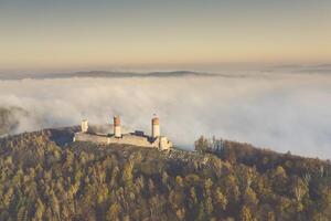 checiny Schloss in der Nähe von Kielce, Antenne Drohne Polen foto