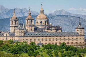 das königlich Sitz von san Lorenzo de el escorial, historisch Residenz von das König von Spanien, Über 45 Kilometer Nordwest Madrid, im Spanien. foto