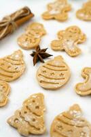 Backen Weihnachten Kekse. Nahansicht. selektiv Fokus. foto