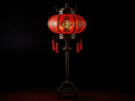 ai generiert rot und Gold Chinesisch Laternen isoliert auf schwarz Hintergrund. asiatisch Neu Jahr rot Lampen Festival ai generativ foto