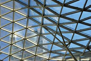 modern Kunst von Glas und Metall, Dach Hintergrund foto