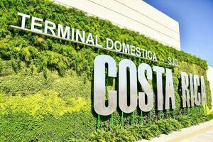 Terminal domestica Costa Rica foto