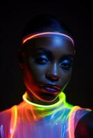 Porträt von jung afrikanisch amerikanisch Frau im Neon- Licht. ai generiert foto